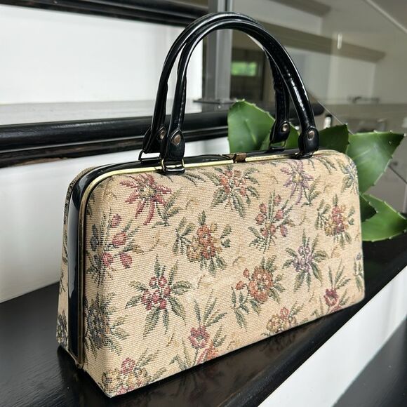 Dover vintage tapestry needlepoint floral satchel hinge top purse - Picture 2 of 10